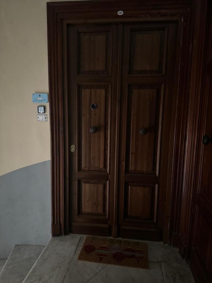 B&B Corso Garibaldi 165 那不勒斯 外观 照片